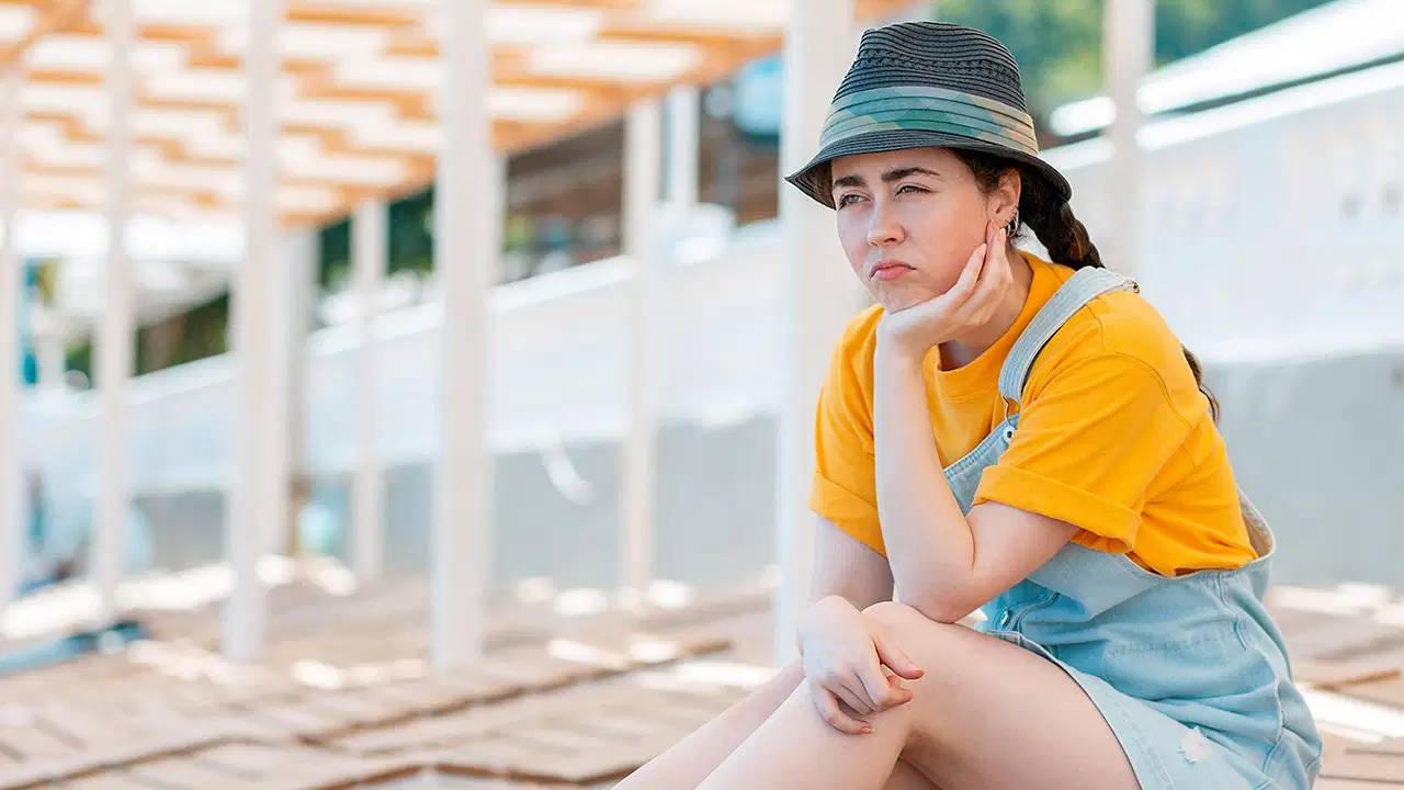 Yaz ayları herkes için neşe getirmiyor: Sosyal medya baskısı ‘tatil stresi’ yaratıyor Yaz aylari herkes icin nese getirmiyor sosyal medya baskisi tatil stresi yaratiyor TzgjLHXn